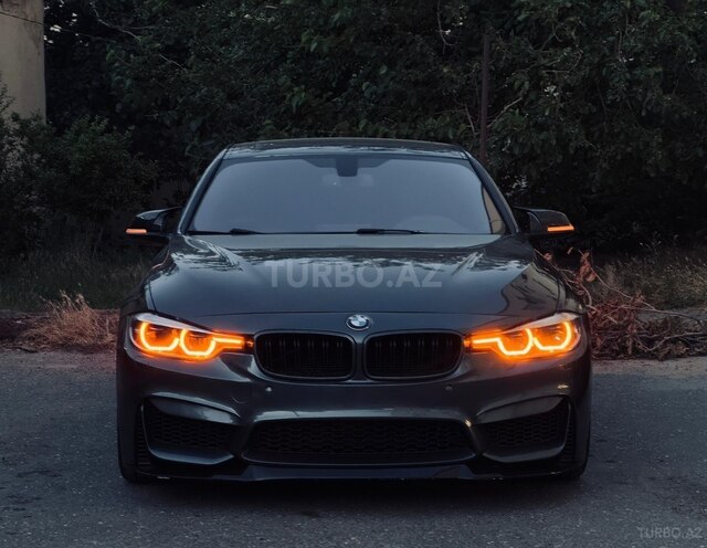 BMW 330-2
