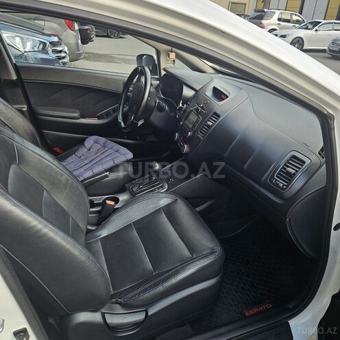 Kia Cerato-6