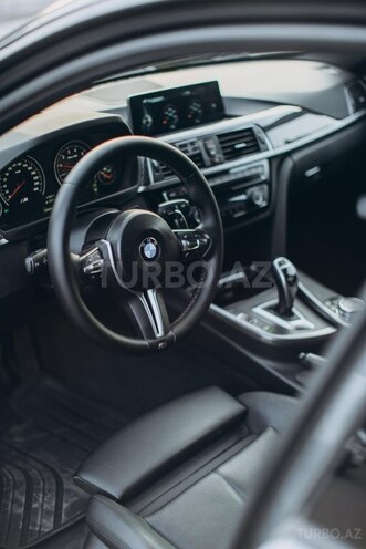 BMW 330-8