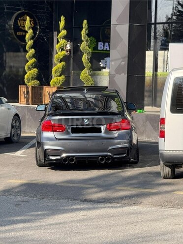BMW 330-3