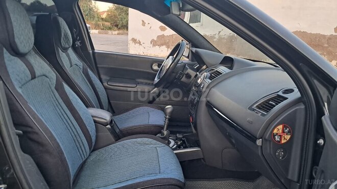 Renault Megane-14