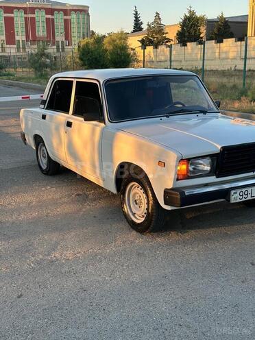 LADA (VAZ) 2107-5