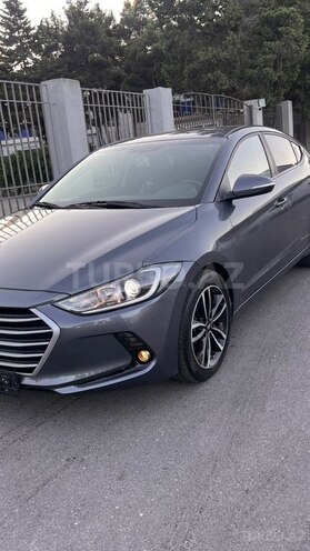 Hyundai Avante-11