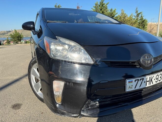 Toyota Prius-3