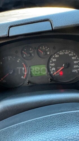 Ford Transit-8