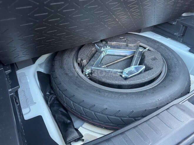 Toyota RAV4-18