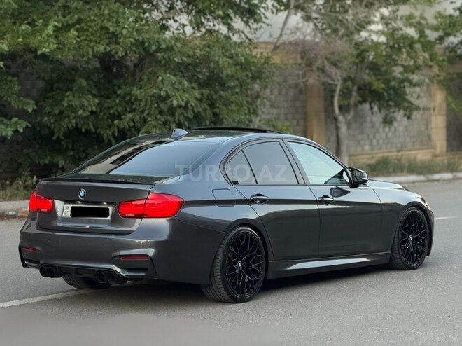 BMW 330-8