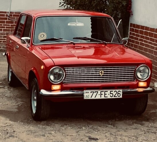 LADA (VAZ) 21011-1