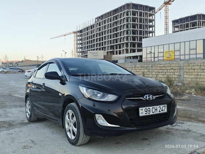 Hyundai Accent-2