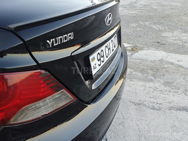 Hyundai Accent-9