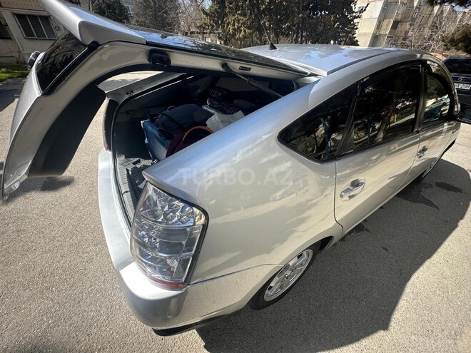 Toyota Prius-10