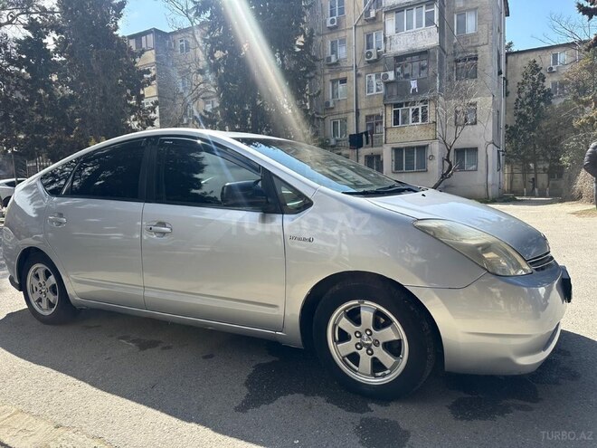 Toyota Prius-9