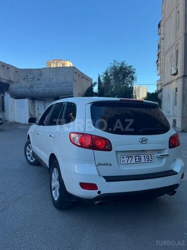 Hyundai Santa Fe-4