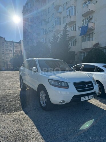 Hyundai Santa Fe-12