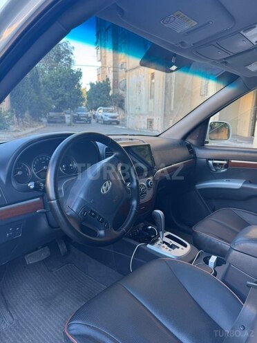 Hyundai Santa Fe-10