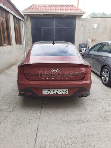 Hyundai Sonata-12