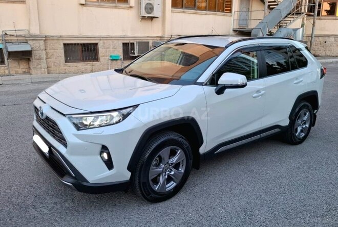 Toyota RAV4-6