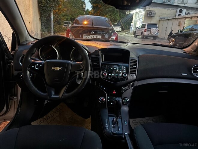 Chevrolet Cruze-6
