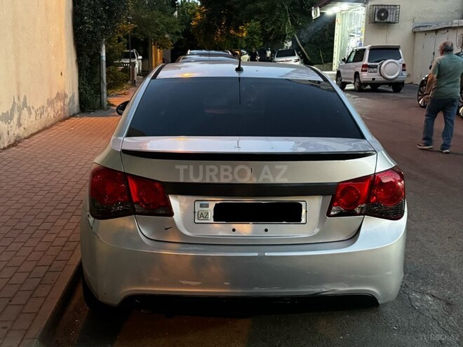 Chevrolet Cruze-2