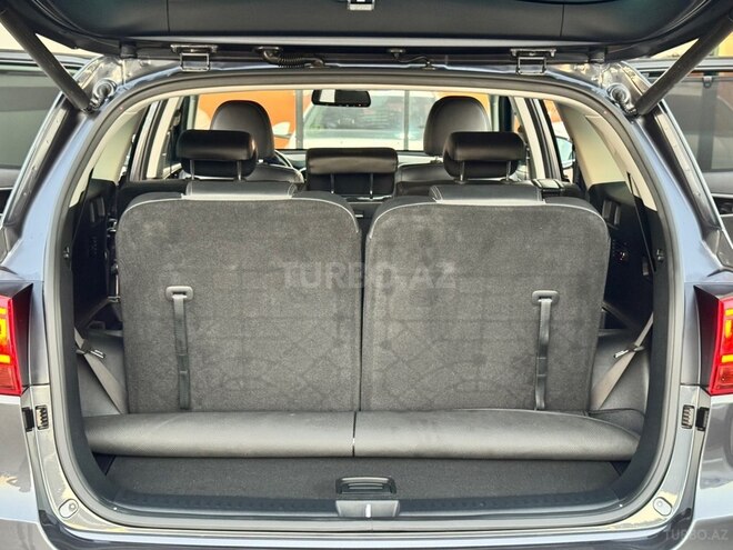 Kia Sorento-17