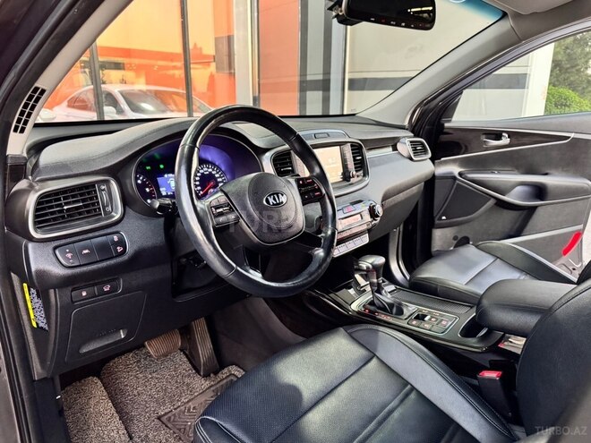 Kia Sorento-21