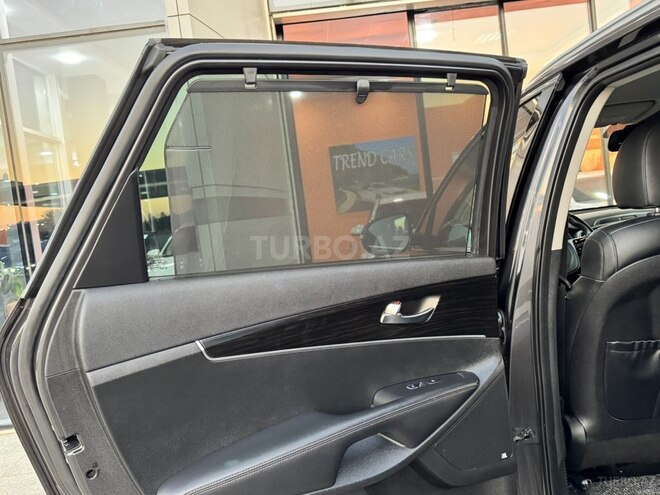 Kia Sorento-35