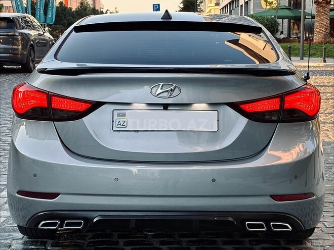 Hyundai Avante-5