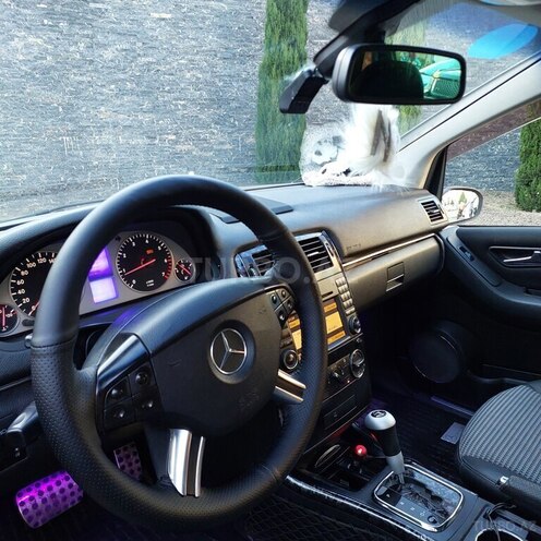 Mercedes B 170-8
