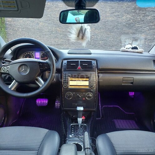 Mercedes B 170-13