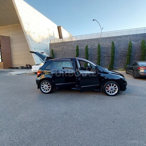 Mercedes B 170-4