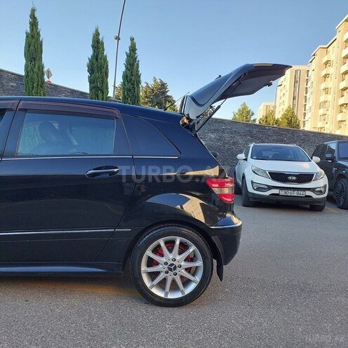 Mercedes B 170-18