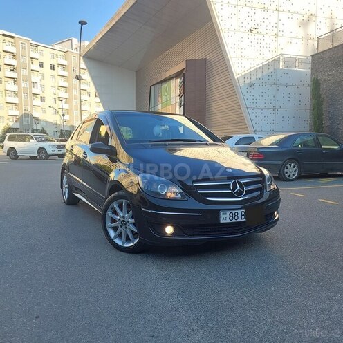 Mercedes B 170-1