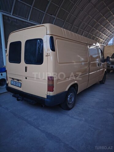 Ford Transit-2