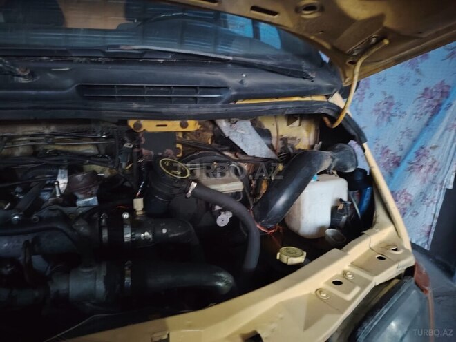 Ford Transit-8