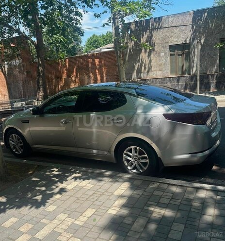 Kia Optima-4