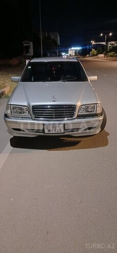 Mercedes C 240-1