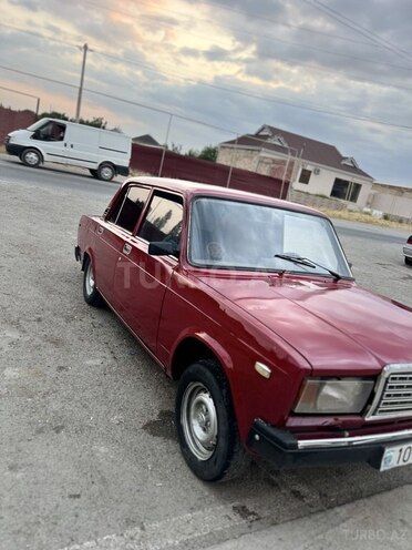 LADA (VAZ) 2107-2