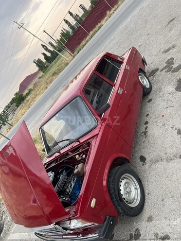 LADA (VAZ) 2107-4