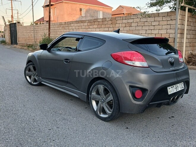 Hyundai Veloster-12