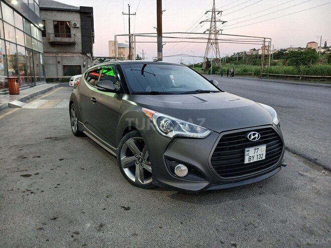 Hyundai Veloster-17