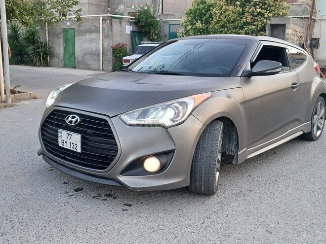 Hyundai Veloster-13