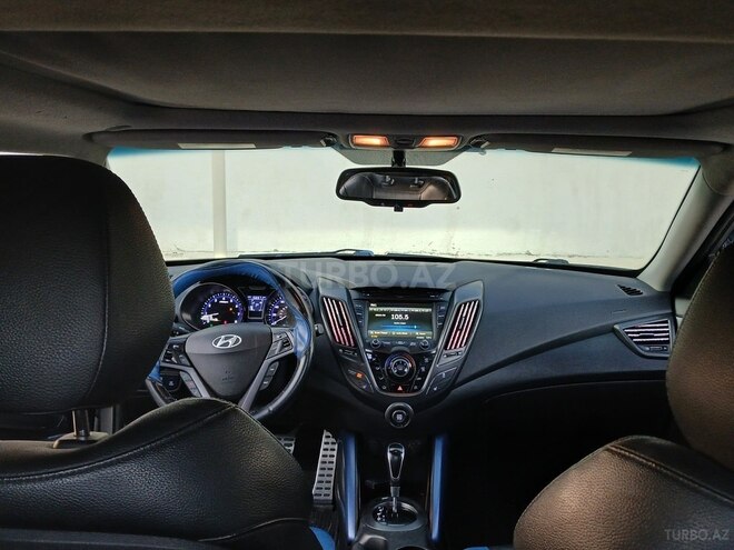 Hyundai Veloster-3