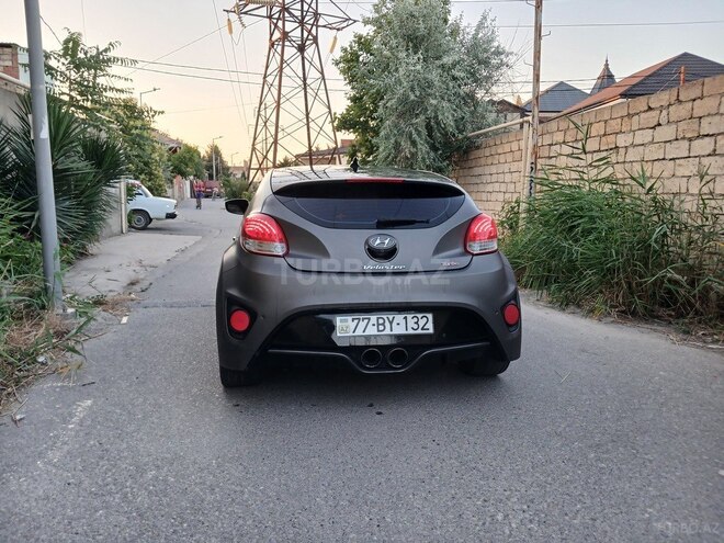 Hyundai Veloster-2