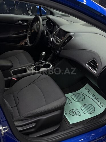 Chevrolet Cruze-5