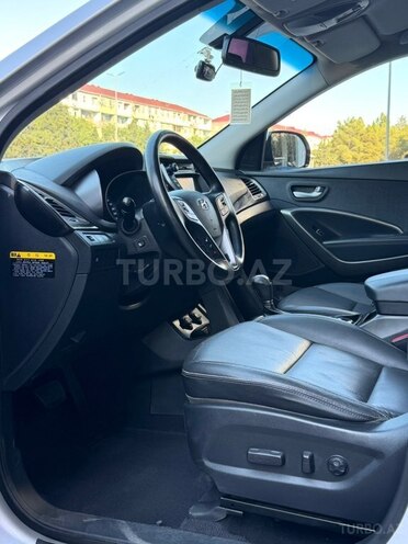 Hyundai Santa Fe-6