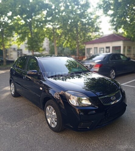 Kia Rio-3