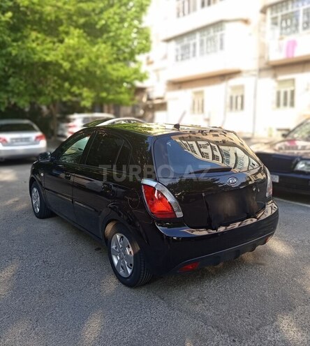 Kia Rio-7
