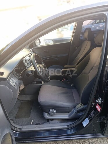 Kia Rio-14