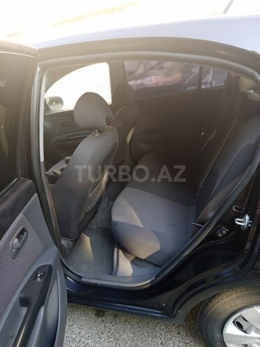Kia Rio-15