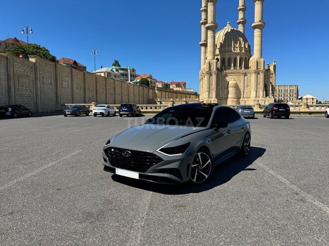 Hyundai Sonata-1
